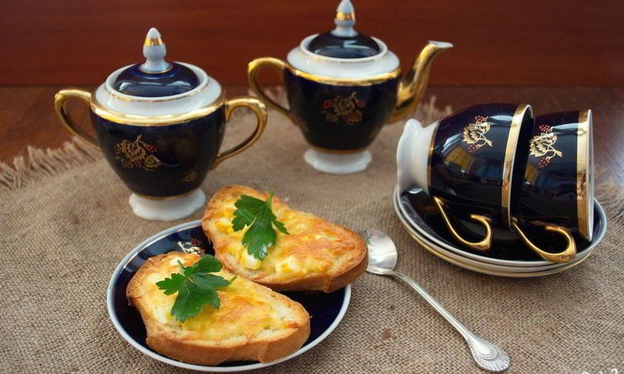 Рецепт бутербродов с сыром и чесноком