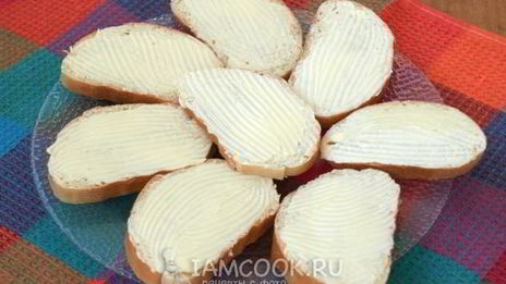 бутерброды с сыром и колбасой