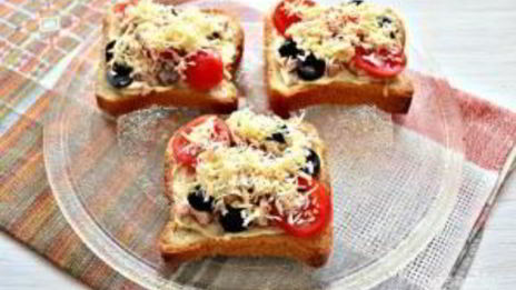 горячие бутерброды с курицей и сыром