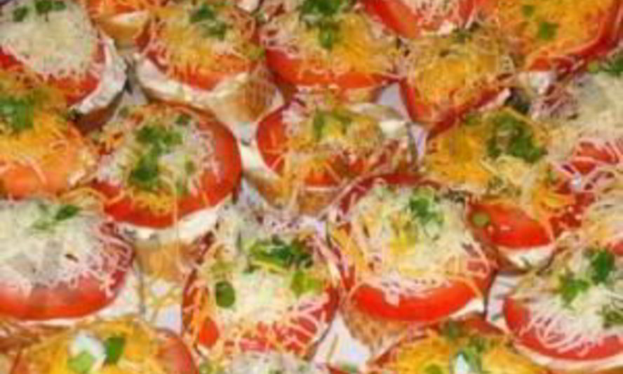 Рецепт горячих бутербродов с помидором сыром и чесноком la tartine