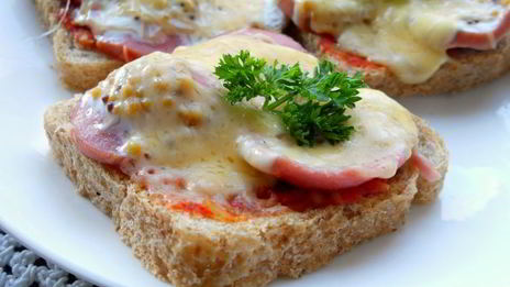 горячие бутерброды за 2 минуты в микроволновке