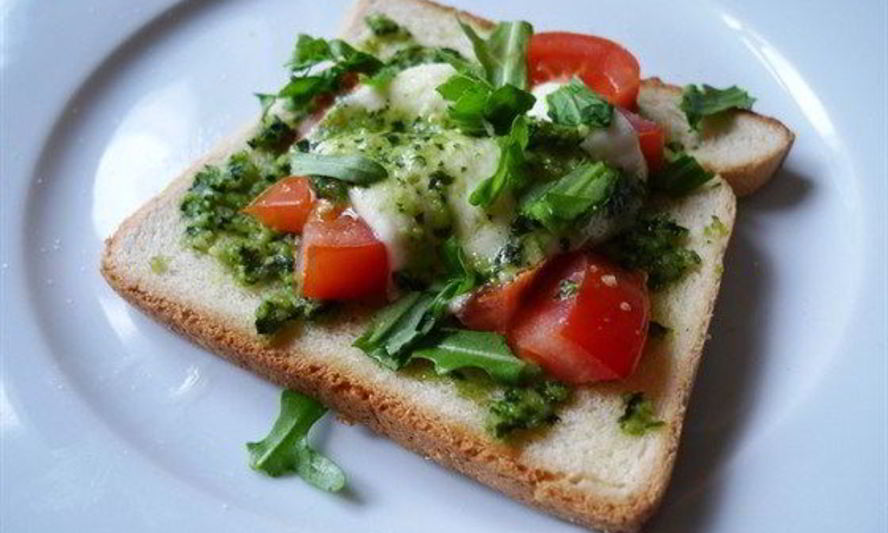 Рецепт горячего средиземноморского бутерброда