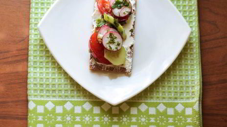 салат весенний бутерброд