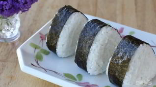 Японский бутерброд Онигири