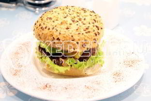 Чизбургер с беконом