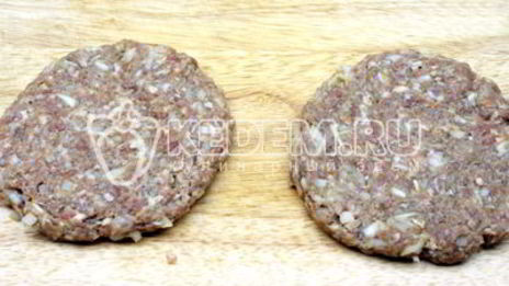 чизбургер с беконом