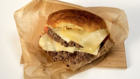 двойной чизбургер