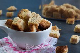 Гренки из белого хлеба в духовке