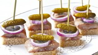 Канапе с селедкой