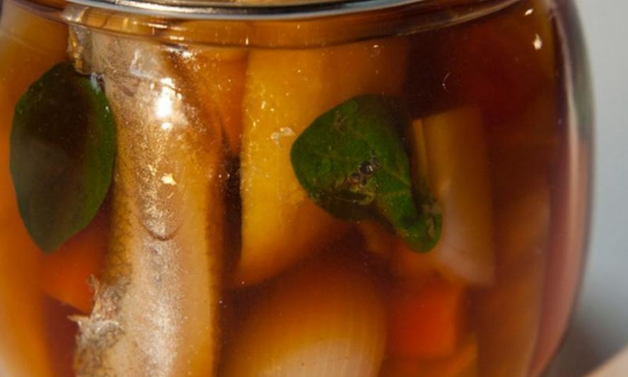 Рецепт корюшки, маринованной в пиве с овощами