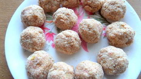 крабовые крокеты с кускусом и овощами