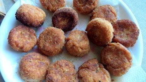 крабовые крокеты с кускусом и овощами