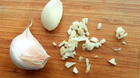 крабовые крокеты с кускусом и овощами