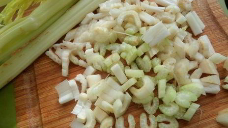 крабовые крокеты с кускусом и овощами