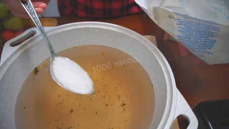 очень вкусные маринованные зеленые помидоры с ранеткой