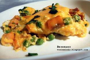 Фриттата с бататом, горошком и сыром чеддер