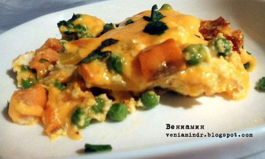 Рецепт фриттаты с бататом, горошком и сыром чеддер