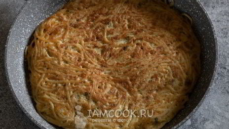 фриттата с макаронами