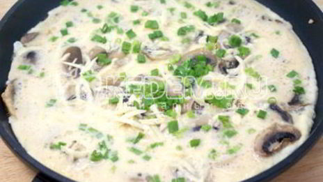 омлет с грибами и сыром