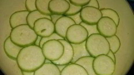 омлет с кабачками и помидорами