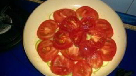 омлет с кабачками и помидорами