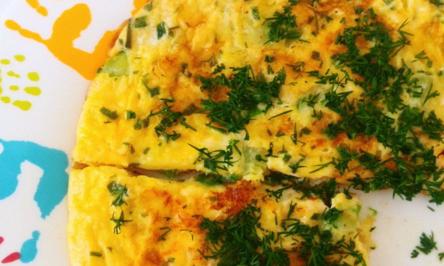 Рецепт омлета с кабачком и плавленым сыром