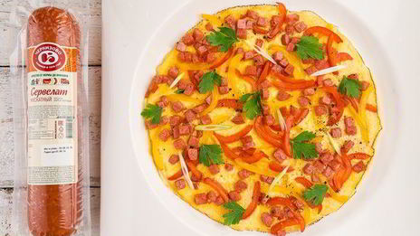 омлет с колбасой и сладким перцем