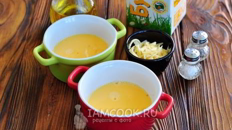 омлет с молоком в микроволновке