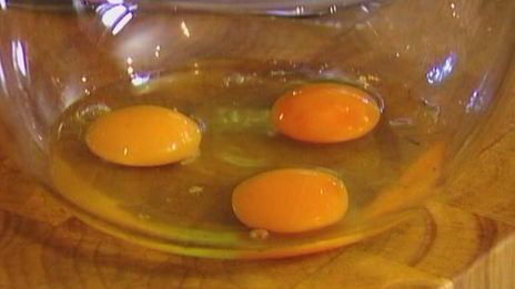 омлет с помидорами и сельдереем