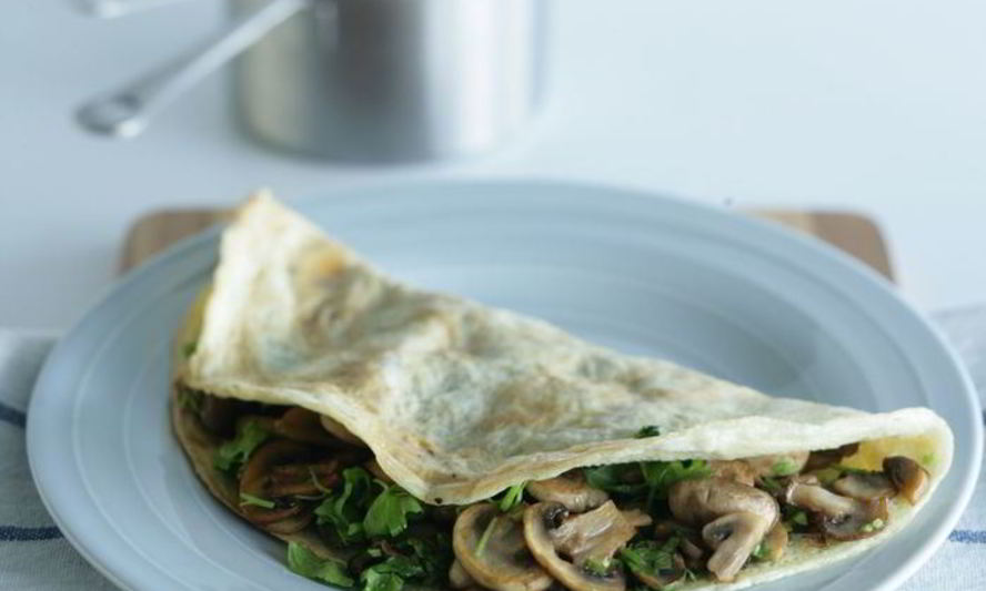 Рецепт омлета с шампиньонами и петрушкой