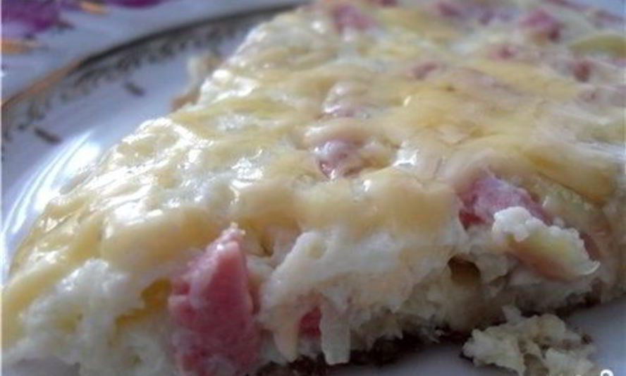 Рецепт омлета с сыром и колбасой