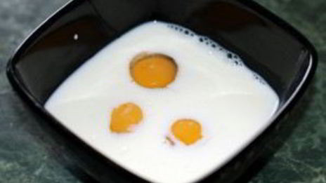 омлет с зеленью и помидорами