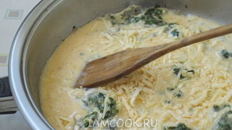 омлет со шпинатом и сыром