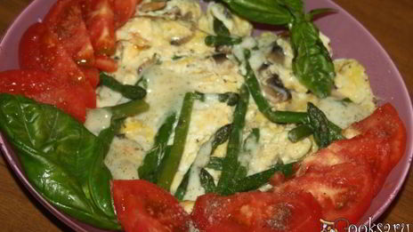 омлет со спаржей и шампиньонами