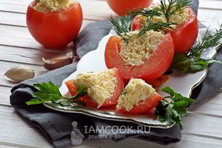 Помидоры, фаршированные сыром и чесноком