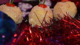 Праздничная закуска елочные шары