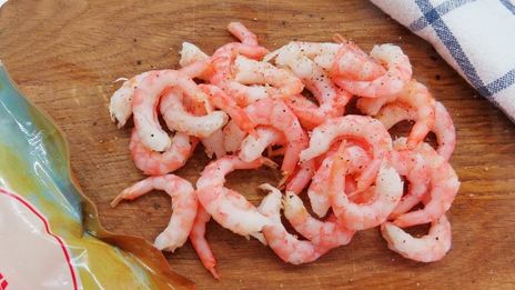 спринг-роллы с креветками