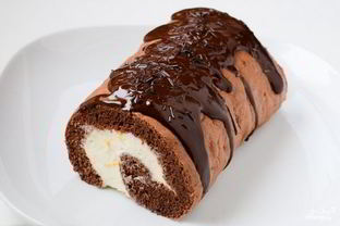 Бисквитный рулет с кокосовой начинкой