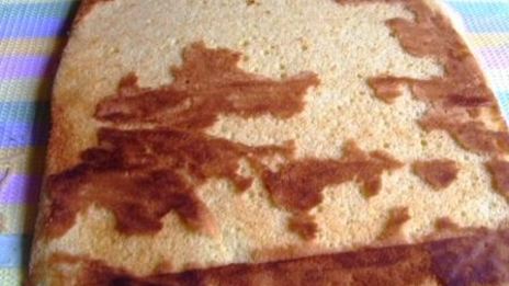 бисквитный рулет с яблоками