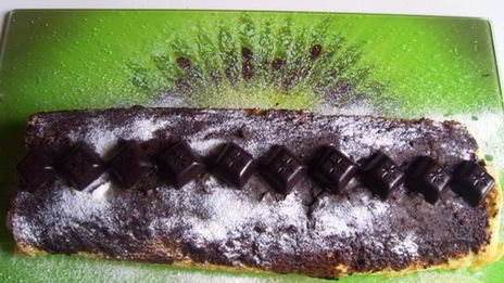 бисквитный рулет с яблоками