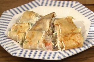 Блинный рулет с семгой