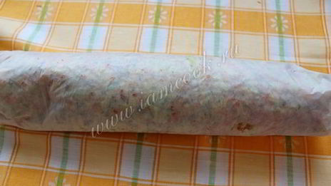 кабачковый рулет с грибами и морковью