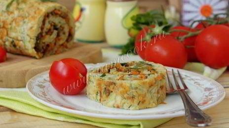 кабачковый рулет с грибами и морковью