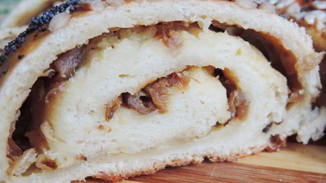 картофельный рулет с вешенками