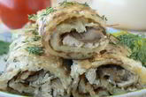 Картофельные рулетики с курицей и грибами