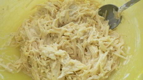 картофельные рулетики с курицей и грибами