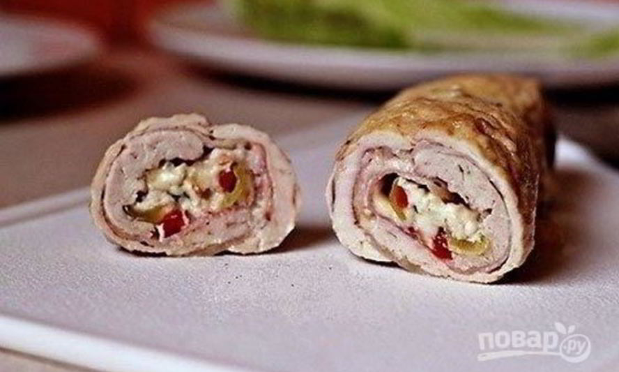 Рецепт куриного рулета с сыром и ветчиной