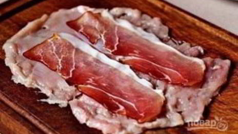 куриный рулет с сыром и ветчиной