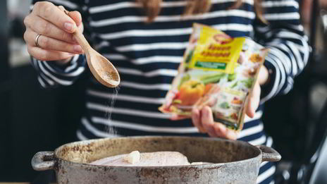 куриный рулет в бутылке