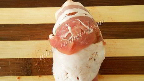 куриные рулетики в беконе по-милански